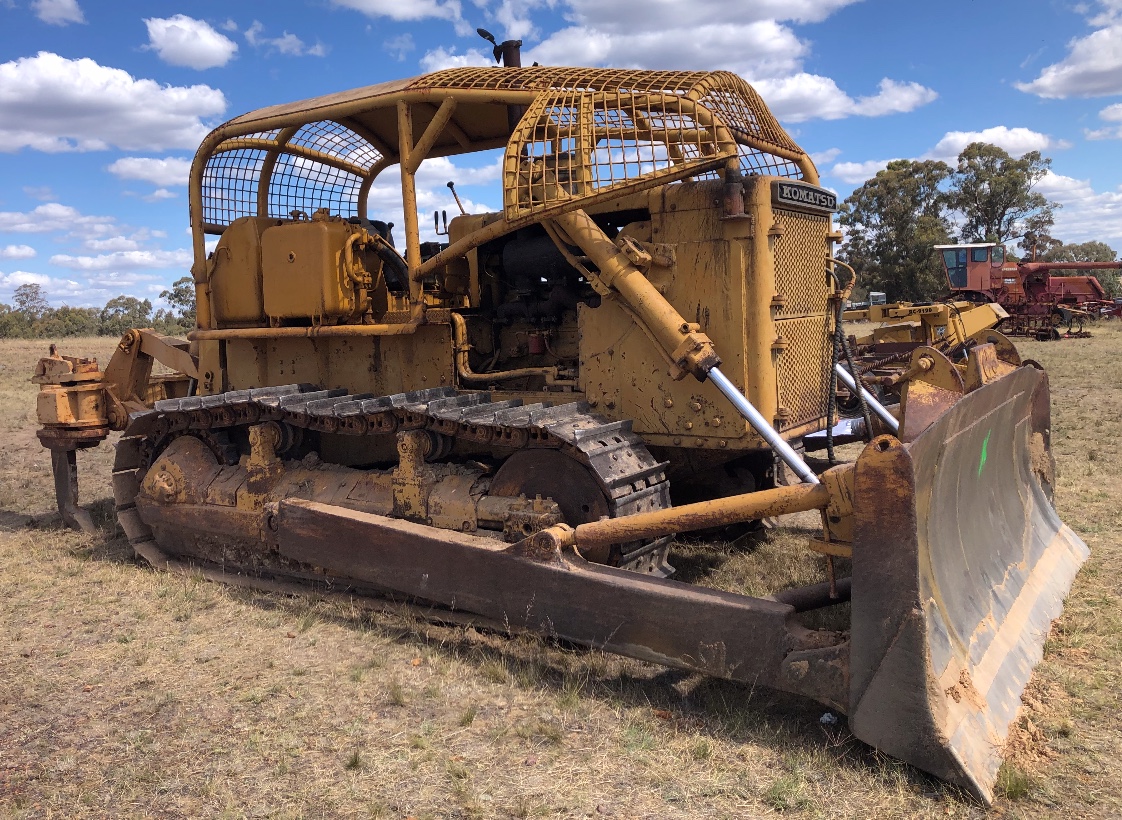 KOMATSU D8512 Bulldozer For Sale Machinery & Equipment